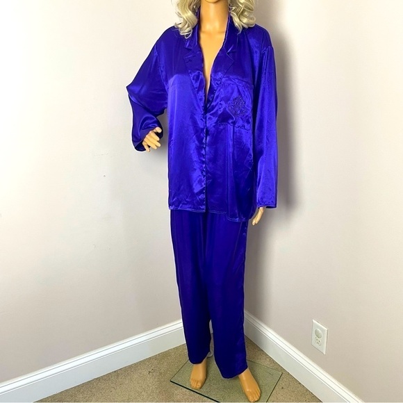 Victoria’s Secret Vintage Pajama Set – Gold Tag – Size Small - Picture 1 of 11